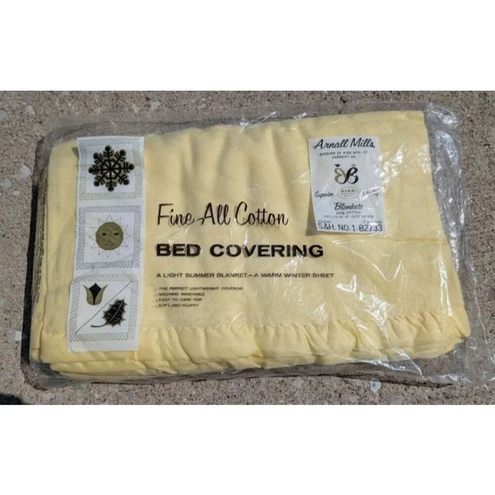 NOS VTG Fine All Cotton Bed Covering Twin/Full Lightweight Blanket Yellow